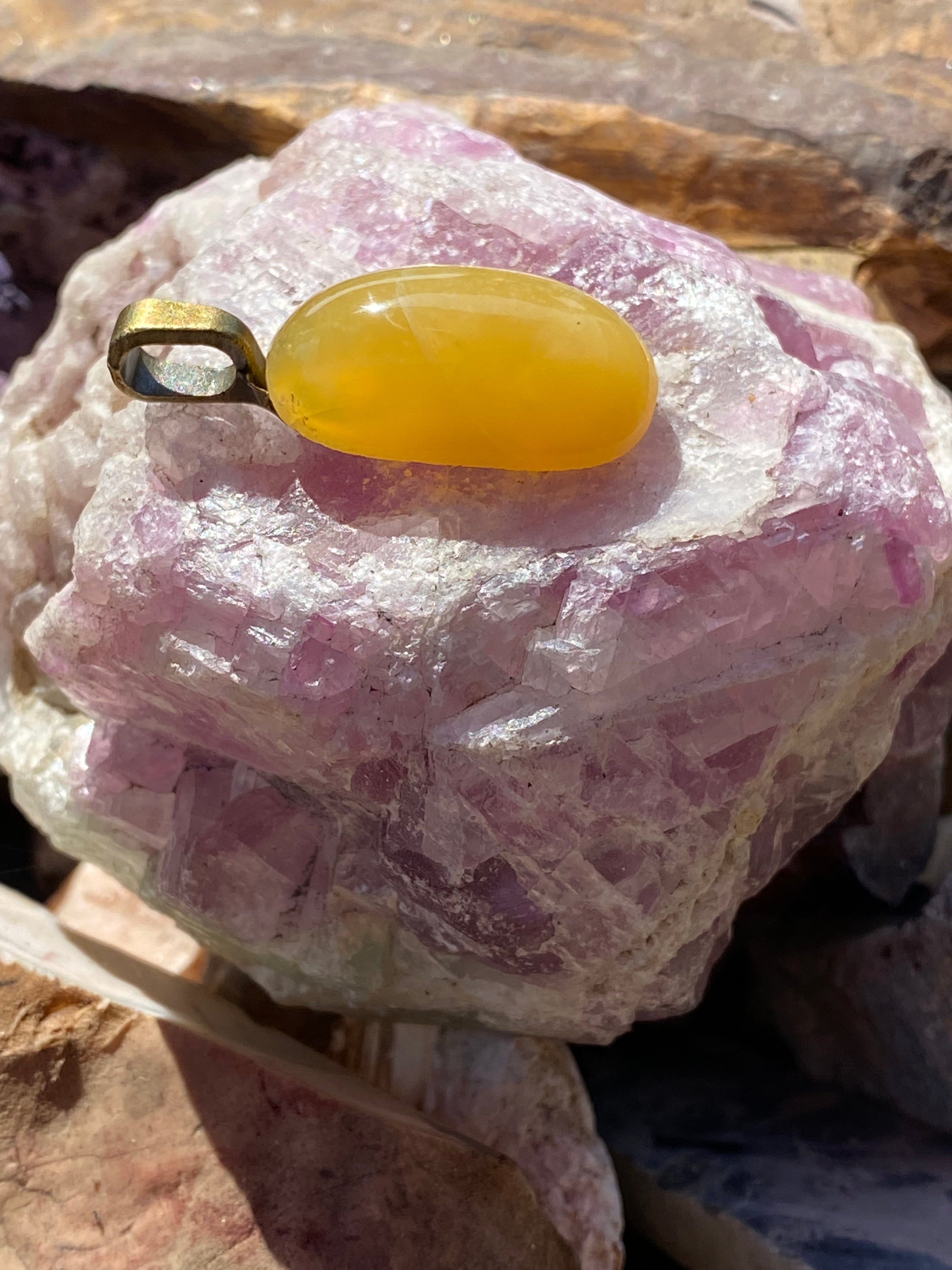 Natural Cornelian Pendant gemstone pendant, handcrafted jewelry featuring polished stone with unique color and mineral patterns