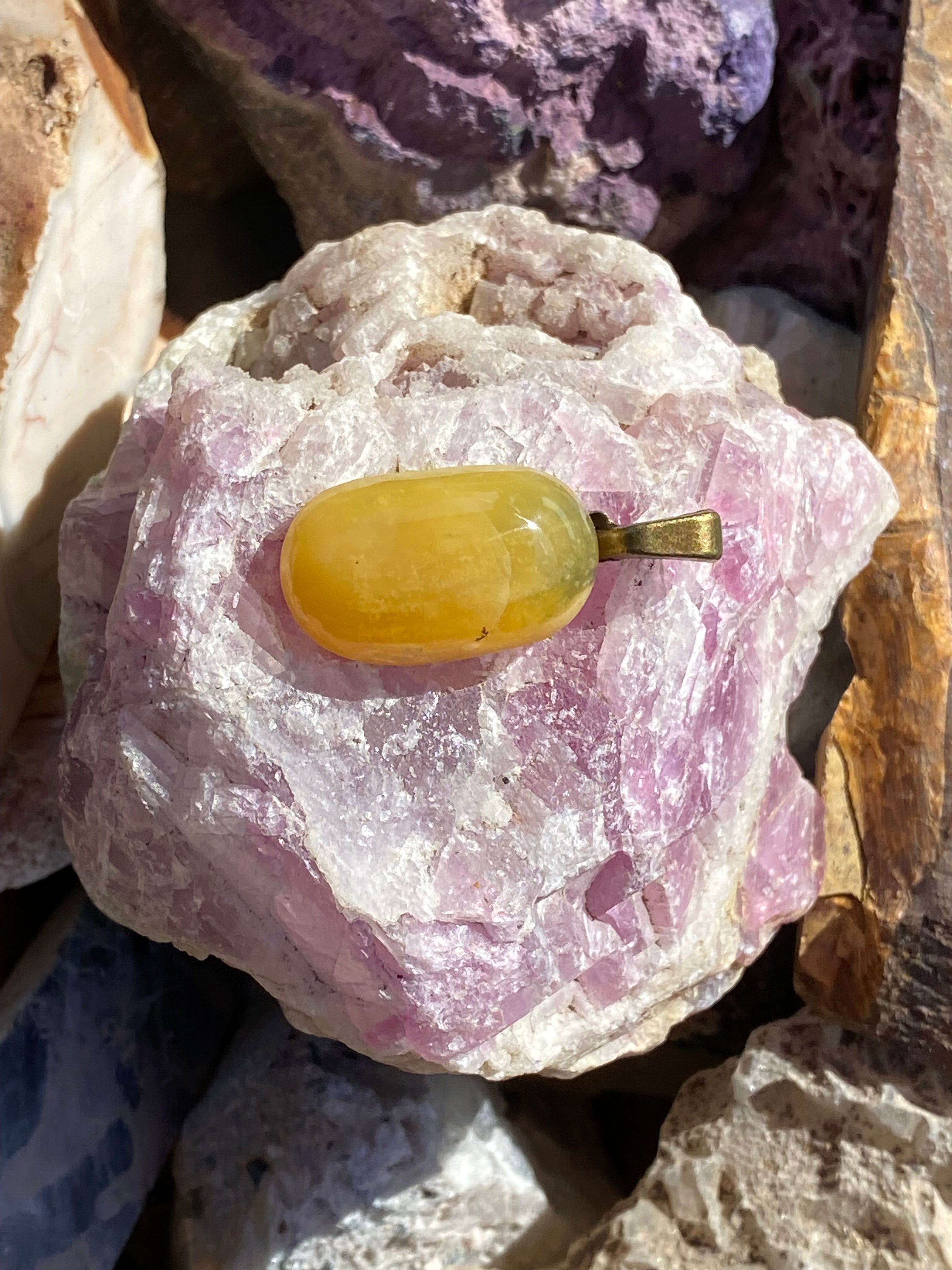 Natural Cornelian Pendant gemstone pendant, handcrafted jewelry featuring polished stone with unique color and mineral patterns