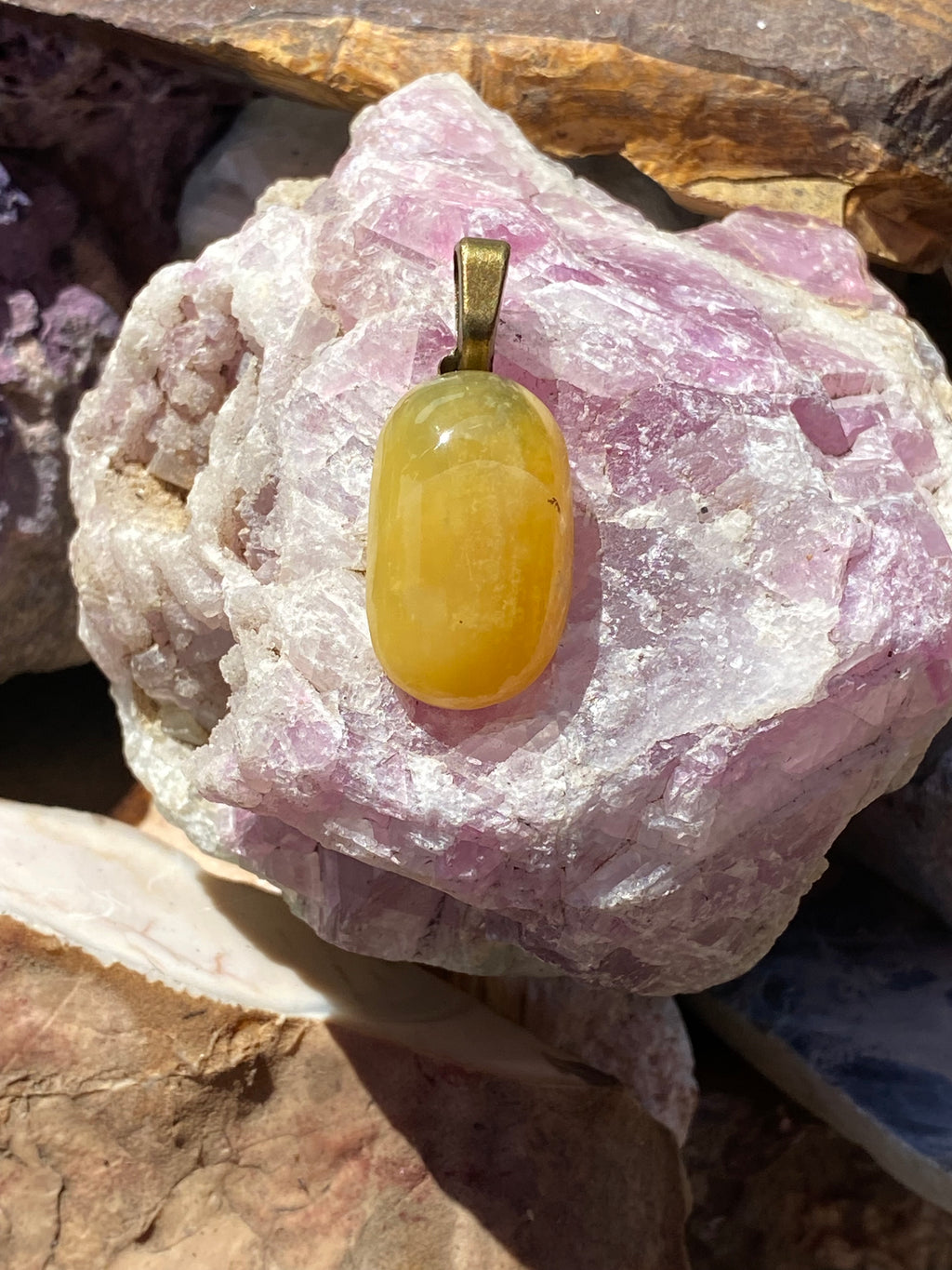Natural Cornelian Pendant gemstone pendant, handcrafted jewelry featuring polished stone with unique color and mineral patterns