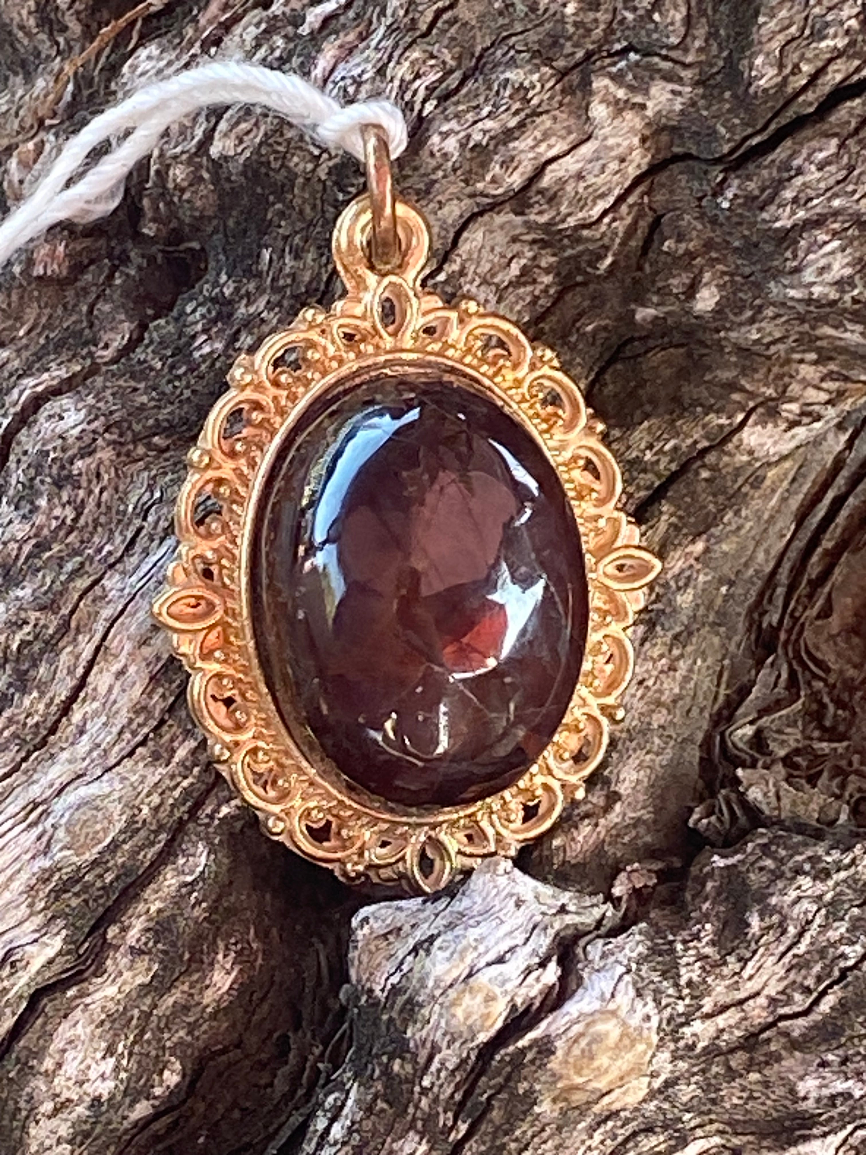 Natural Garnet Rhodolite Pendant gemstone pendant, handcrafted jewelry featuring polished stone with unique color and mineral patterns