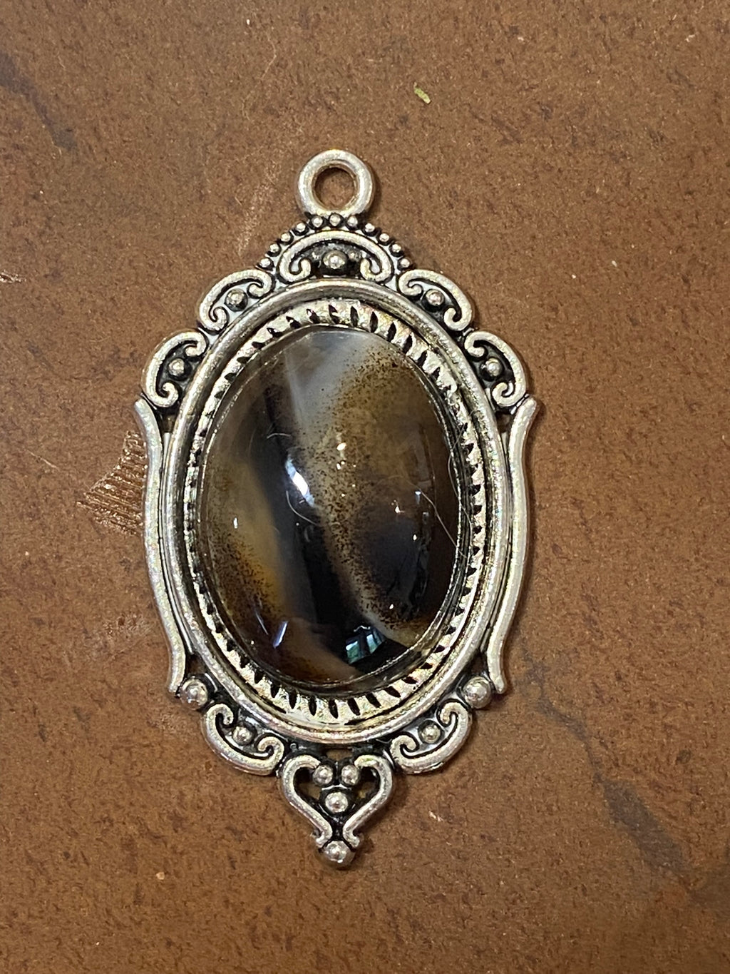 Natural Tiger Eye gemstone jewelry featuring polished stone with distinctive color, pattern, and handcrafted craftsmanship