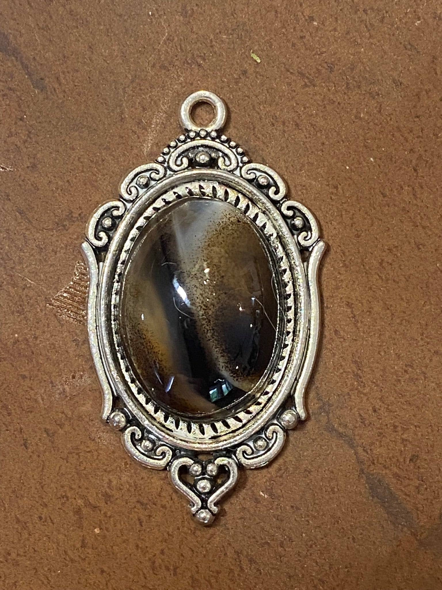 Natural Tiger Eye gemstone jewelry featuring polished stone with distinctive color, pattern, and handcrafted craftsmanship