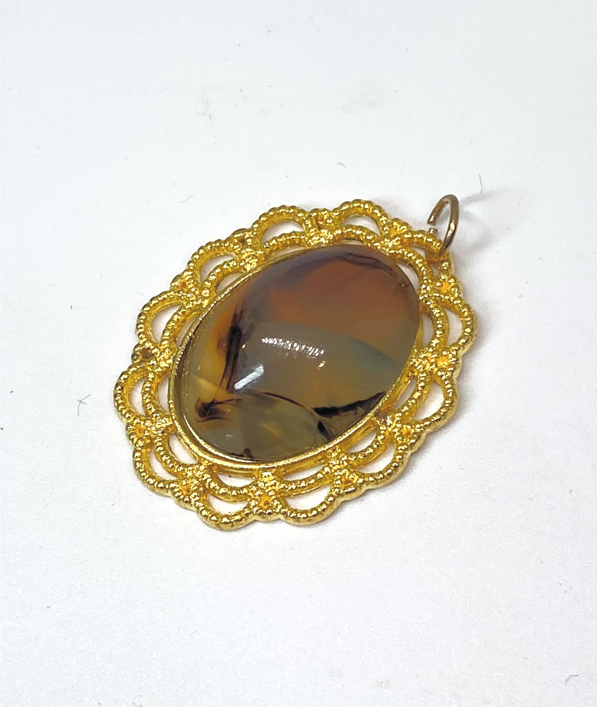 Natural Montana Agate Pendant in Gold-Plated Frame gemstone pendant, handcrafted jewelry featuring polished stone with unique color and mineral patterns