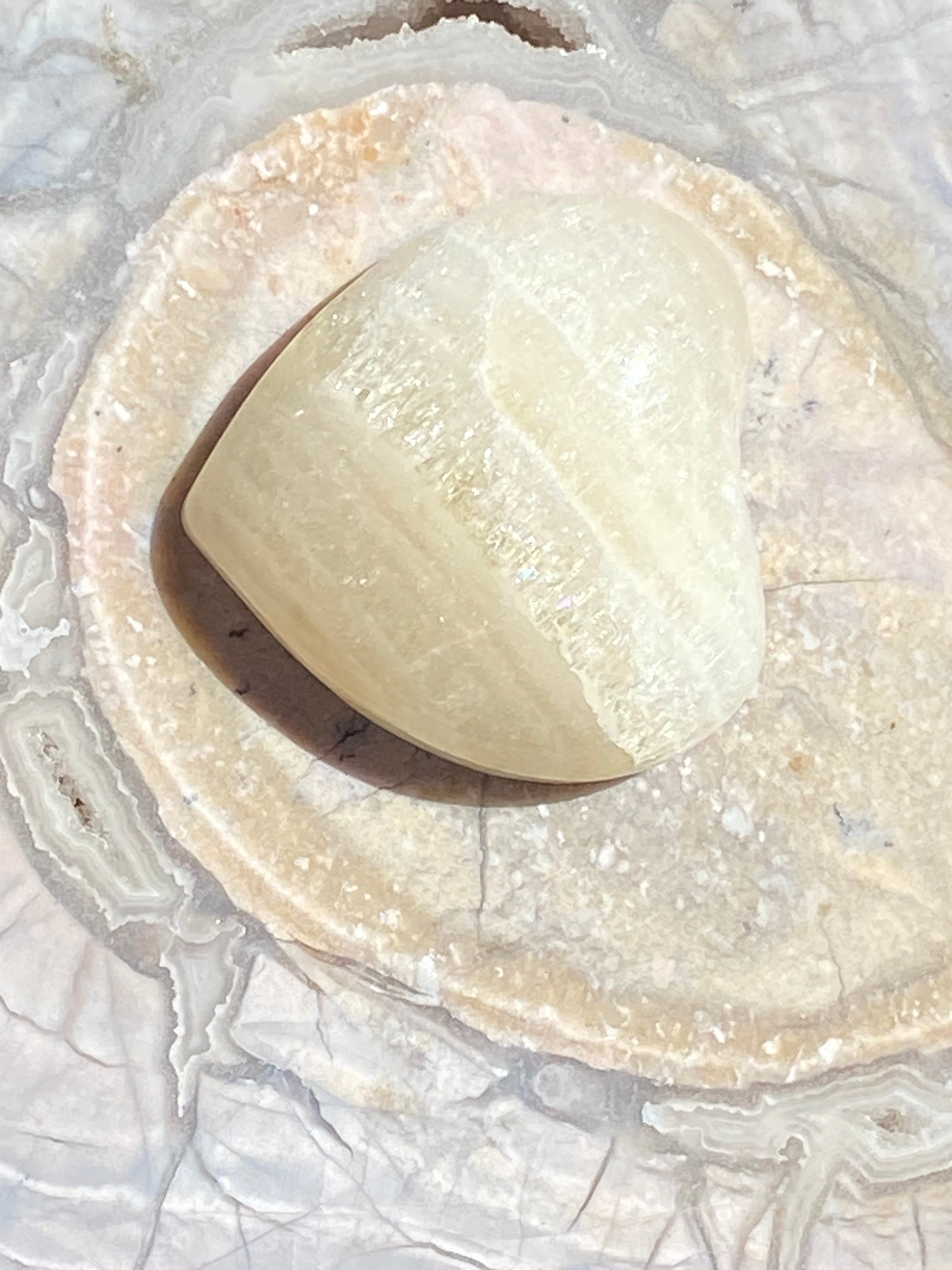 Banded Agate Heart alternate view 3